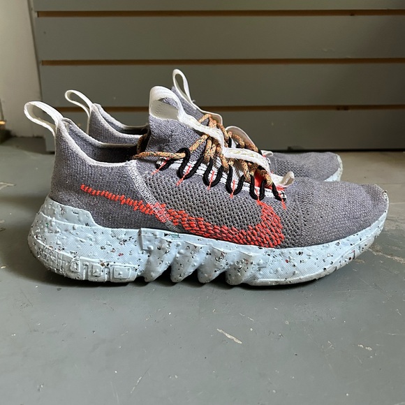 Nike Space Hippie 01 ‘This Is Trash’ - Picture 3 of 9